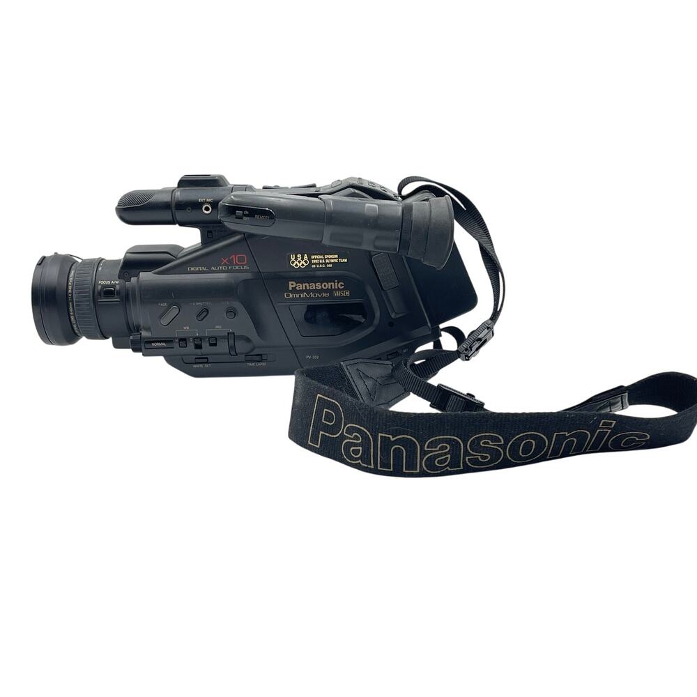 Panasonic OmniMovie PV-332 VHS-C Camcorder Bundle Bag Charger Battery Issue